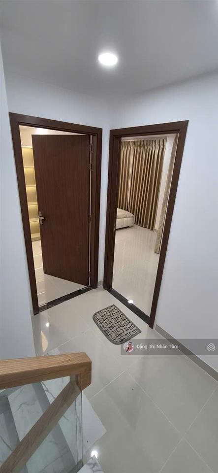 Gần sân bay ngang 7m nhà mới xây vô ở ngay nguyễn bỉnh khiêm phạm văn đồng  4pn 4 tầng 0932 723 ***