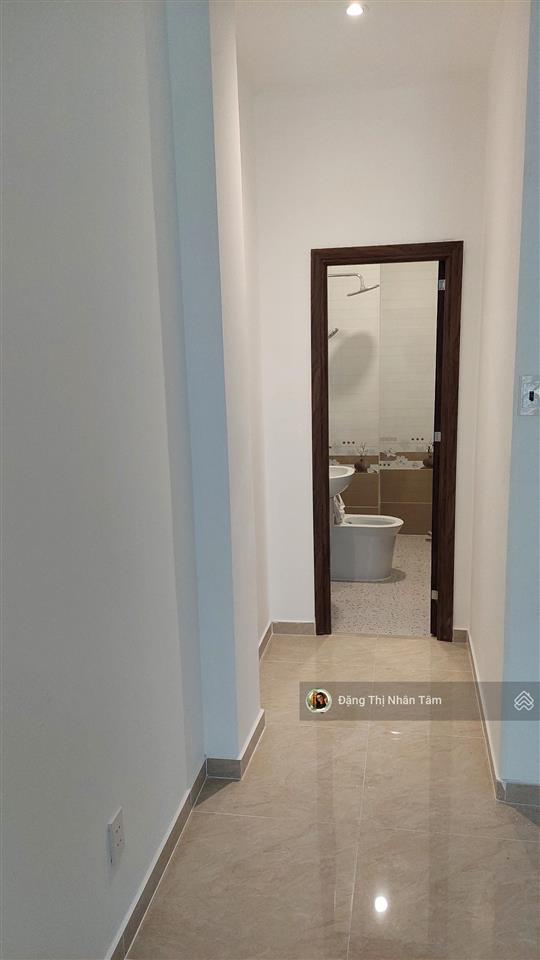 9,6 tỷ mới xây có thang máy khu phan xích long vạn kiếp (5,65mx13,8m)  bt 4 tầng  0932 723 *** tâm