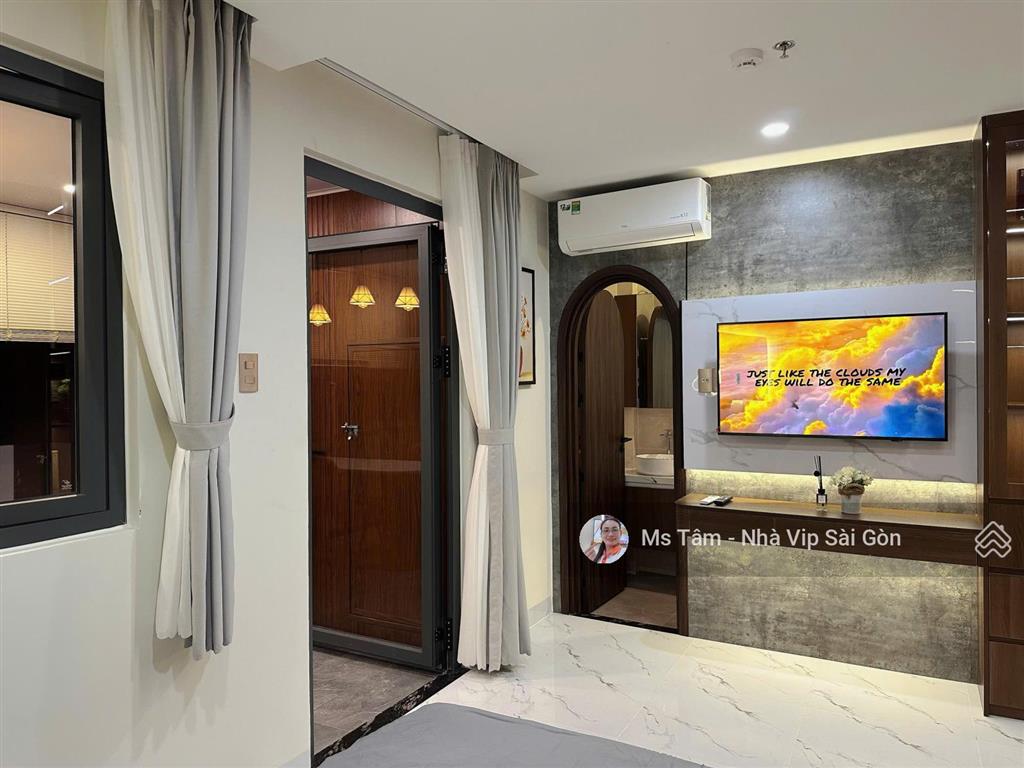 Gần đh kinh tếbệnh viện bán chdv xây mới  dòng tiền 6%/năm (6x18) dt104m2 giảm 1 tỷ còn 23 tỷ