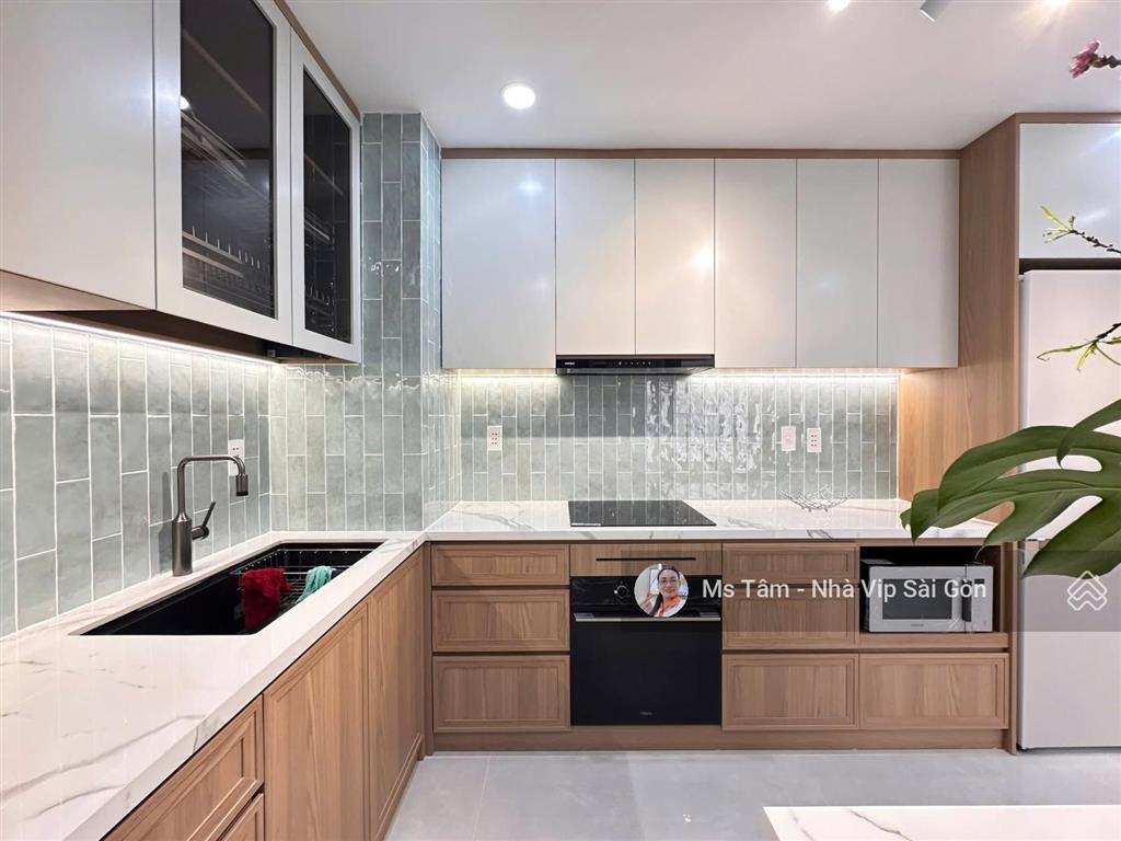 Ngang to 9m! hẻm xe hơi nguyễn đình chiểu, q1(9 x 10m cn 90m2)4 tầng hđt 85 triệu28 tỷtl0932 723 ***