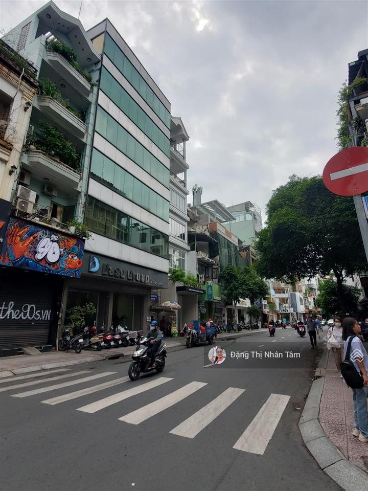 Bán nhà mặt tiền lê thị riêng p. bến thành q1 (4 x15m) giá 30 tỷ dt 60m2.  ngay ms tâm 0932 723 ***