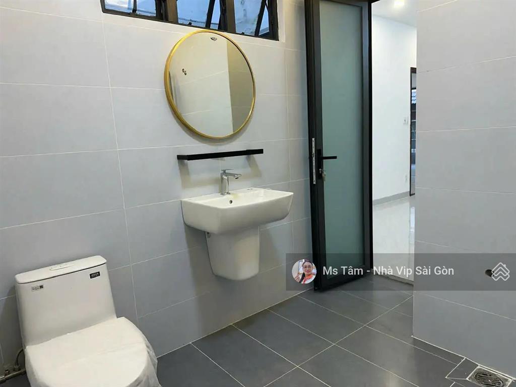 Bán chdv 12 phòng(6mx15m) nở hậu6 tầngthang máy huỳnh văn bánh phú nhuậncó dòng tiền 60 triệu