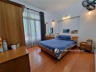 Bán chdv 12 phòng(6mx15m) nở hậu6 tầngthang máy huỳnh văn bánh phú nhuậncó dòng tiền 60 triệu