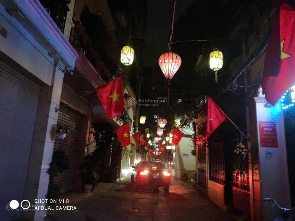 Chính chủ cần bán gấp nhà tại 176 phú mỹ, mỹ đình 50m, 5 tầng