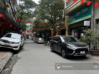 Bán nhà pháo đài láng ô tô tránh, vỉa hè, kinh doanh, sát phố 137m2 x 5t x mt 8m giá 420tr/m2 tl