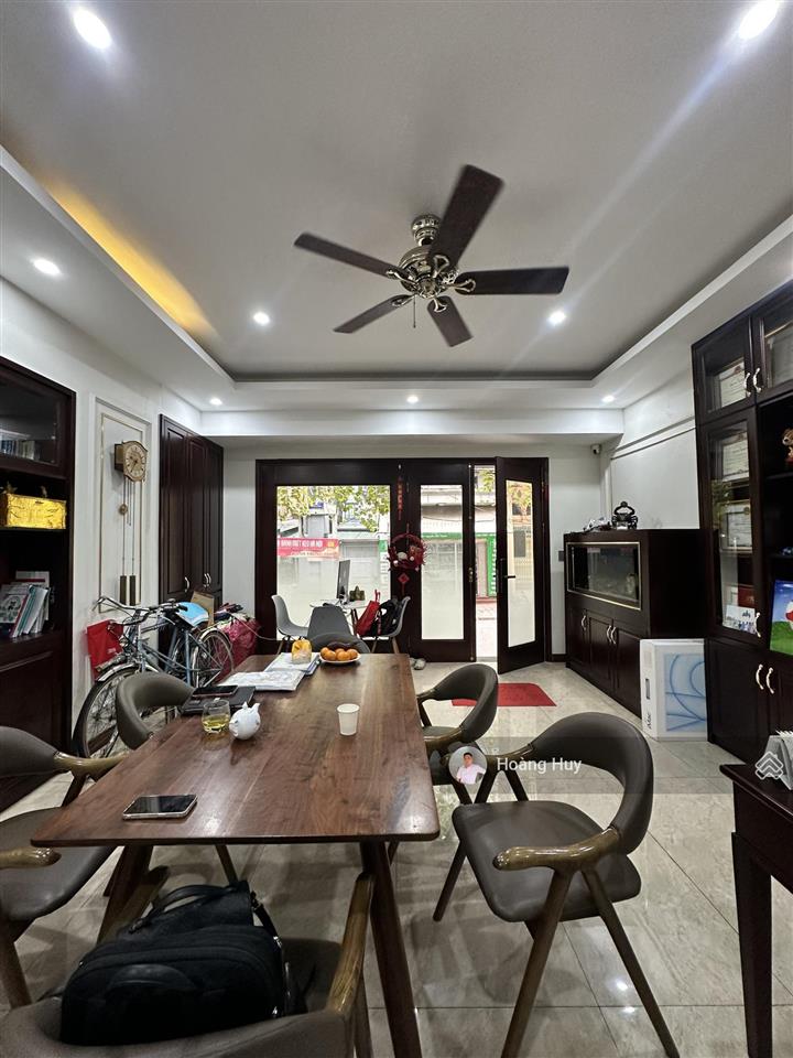 Chính chủ bán nhà liền kề 91 nguyễn chí thanh, 2 thoáng vĩnh viễn, sân chơi nội khu 90m2 6t 6x tỷ