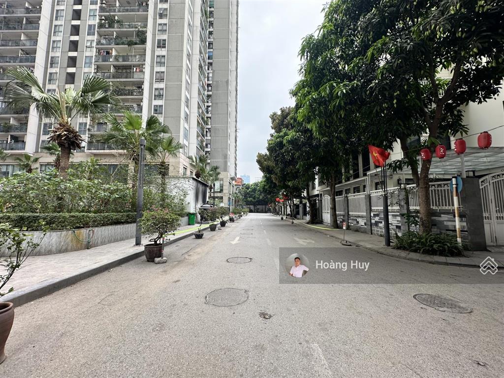 Chính chủ bán nhà liền kề nguyễn tuân, lô góc 3 thoáng, sân chơi, vỉa hè rộng 108m2 6t mt 22m 68 tỷ