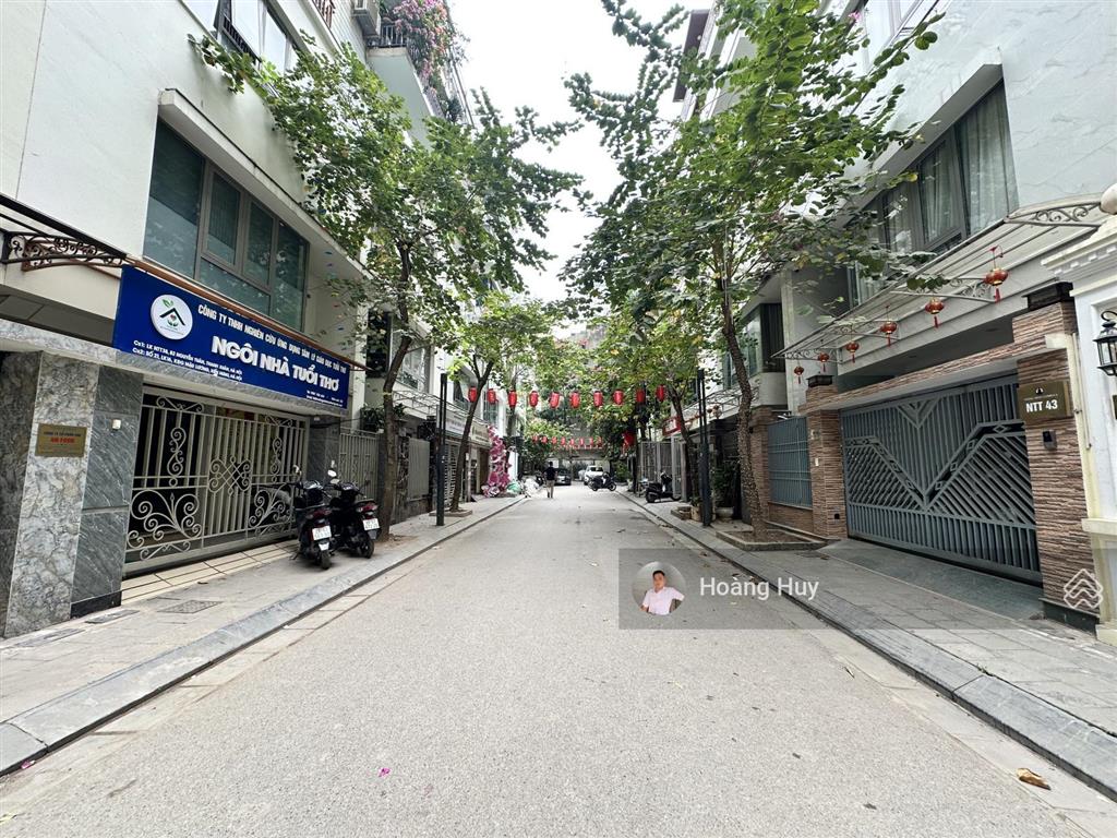 Chính chủ bán nhà liền kề nguyễn tuân, lô góc 3 thoáng, sân chơi, vỉa hè rộng 108m2 6t mt 22m 68 tỷ