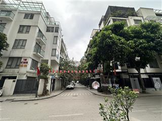 Chính chủ bán nhà liền kề nguyễn tuân, lô góc 3 thoáng, sân chơi, vỉa hè rộng 108m2 6t mt 22m 68 tỷ