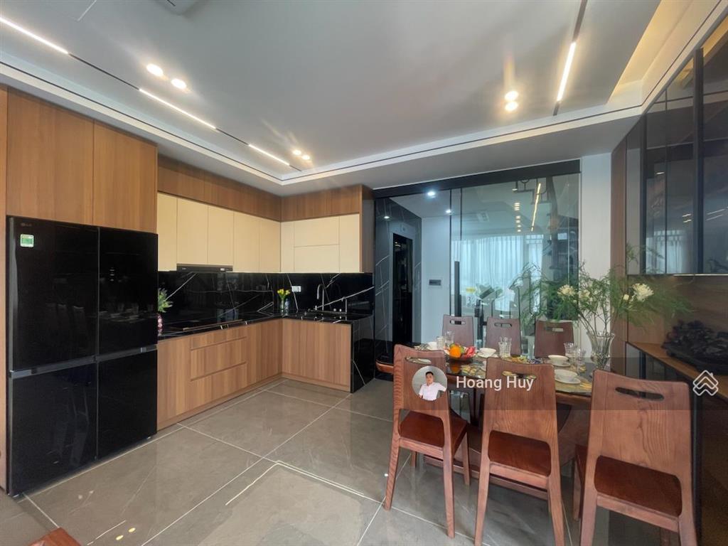 Chính chủ bán nhà liền kề 91 nguyễn chí thanh, 2 thoáng vĩnh viễn, sân chơi nội khu 90m2 6t 6x tỷ