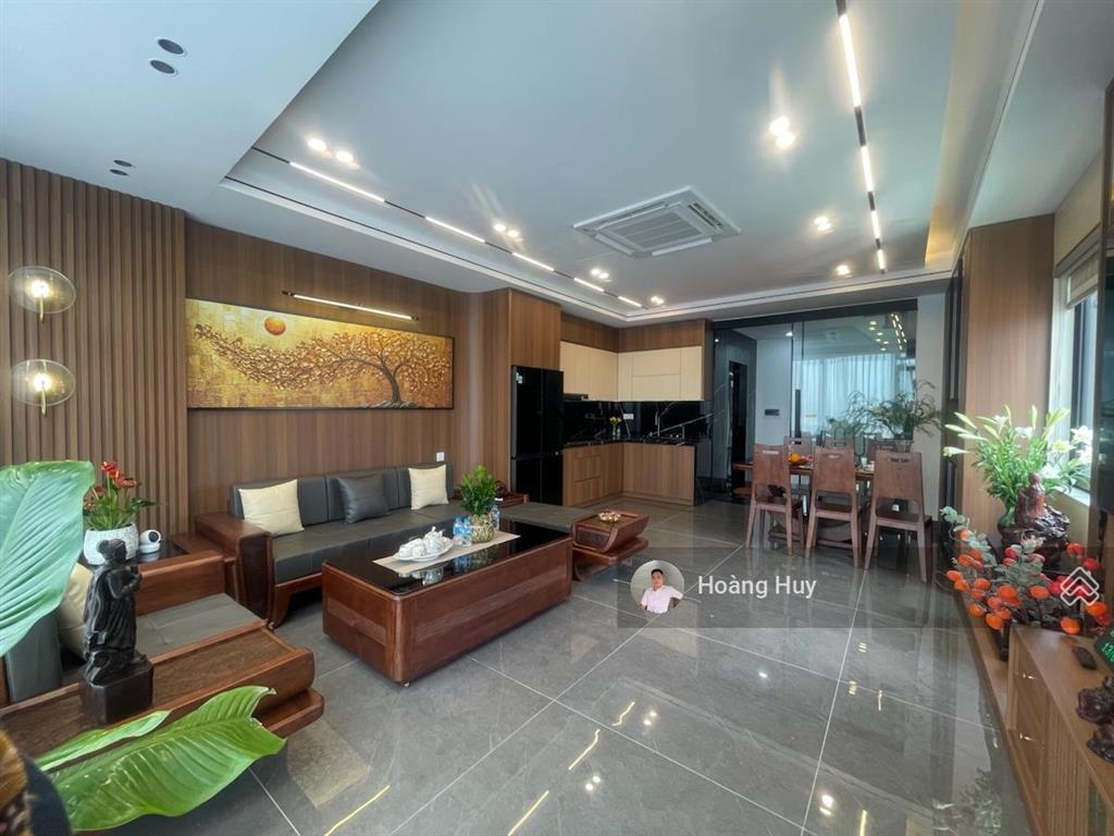 Chính chủ bán nhà liền kề 91 nguyễn chí thanh, 2 thoáng vĩnh viễn, sân chơi nội khu 90m2 6t 6x tỷ