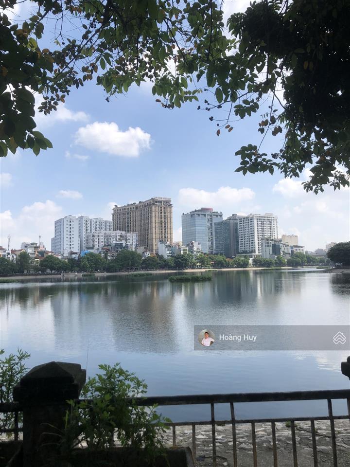 Giá đầu tư! bán nhà hoàng cầu, phân lô, ô tô tránh, gần phố, gần hồ hoàng cầu 81m2 x 3t x 30 tỷ