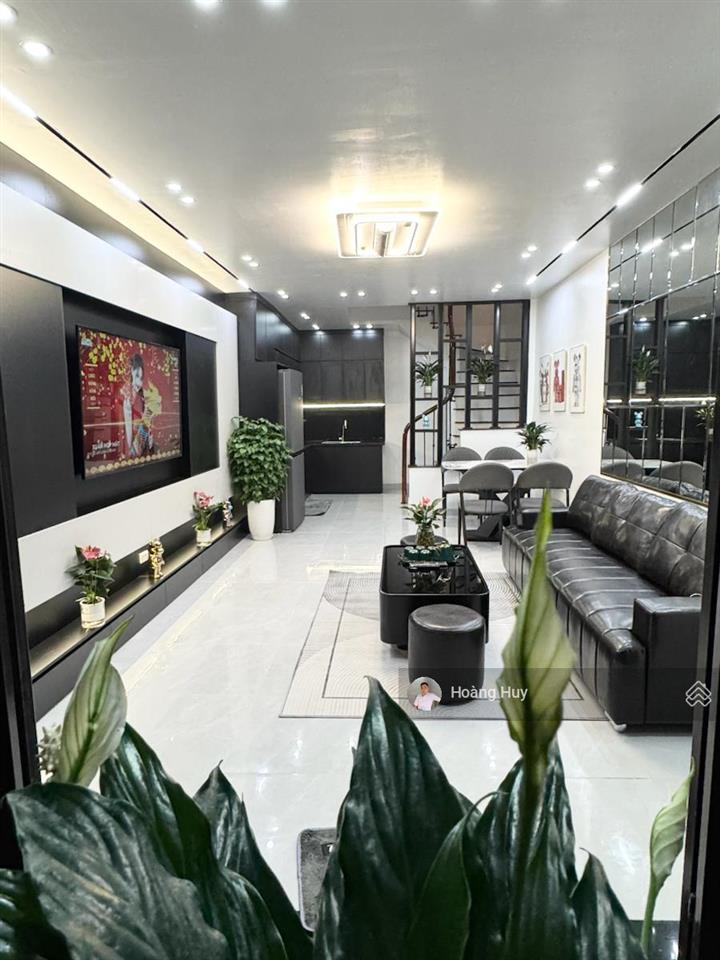 Chính chủ bán nhà ngõ 354 trường chinh, gần phố, nhà đẹp đầy đủ nội thất 45m2 5t mt 4,3m 12 tỷ tl