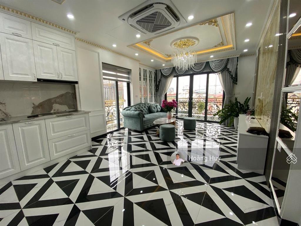 Cực hiếm! bán nhà hoàng quốc việt, phân lô, ô tô tránh, gần phố, kinh doanh 46m2 4t mt 4,6m 17,8 tỷ