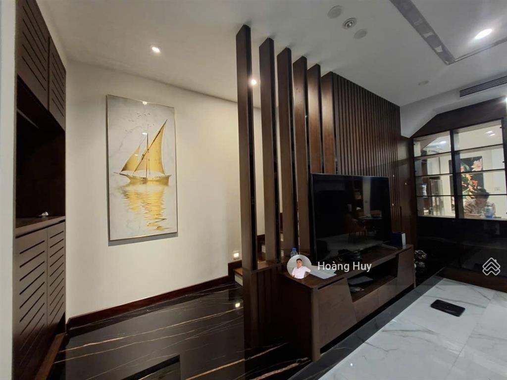 Giá đầu tư! bán nhà láng hạ, phân lô, ô tô tránh, gần phố, làm vp cực đẹp 100m2 4t mt 7m 32 tỷ