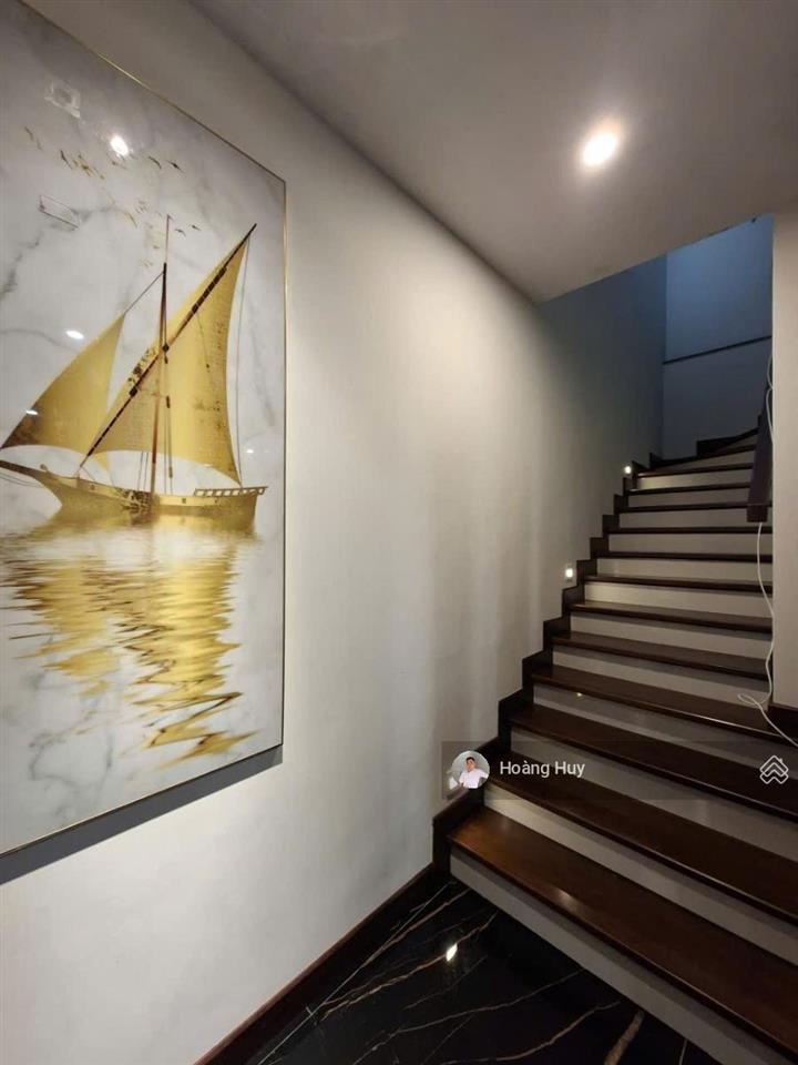 Giá đầu tư! bán nhà láng hạ, phân lô, ô tô tránh, gần phố, làm vp cực đẹp 100m2 4t mt 7m 32 tỷ