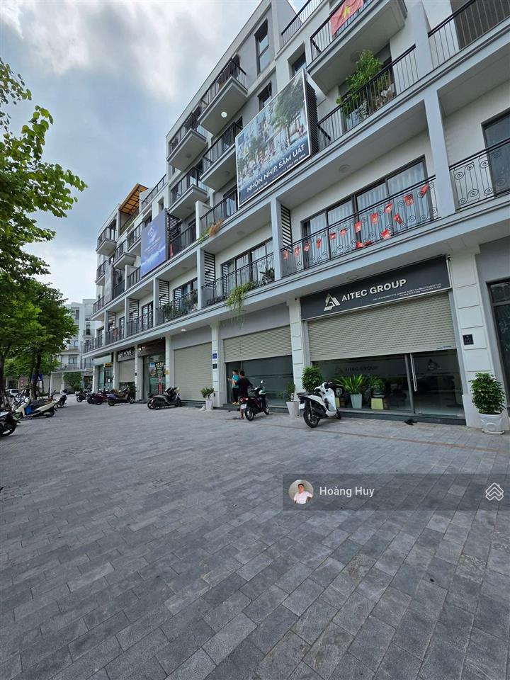 Chính chủ bán nhà liền kề, mặt phố đi bộ kđt the manor central park vỉa hè rộng 75m2 5t mt 5m 33 tỷ