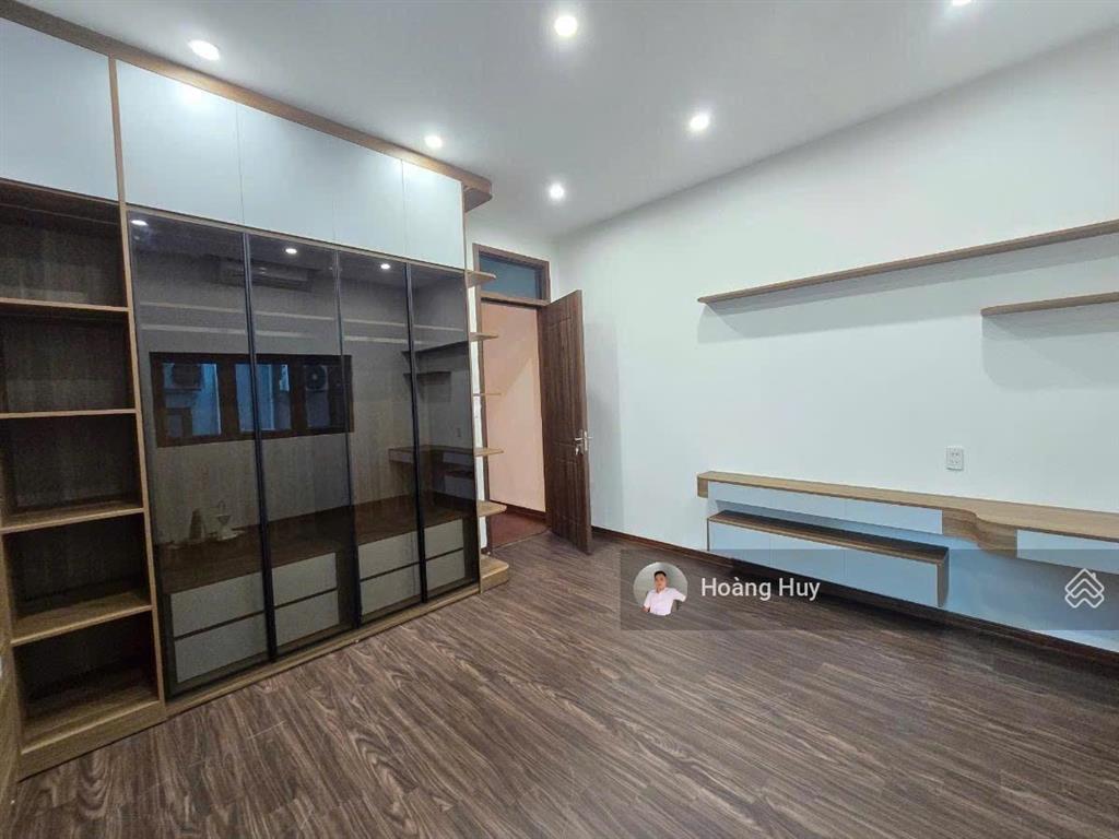 Chính chủ bán nhà ngõ 354 trường chinh, gần phố, nhà đẹp đầy đủ nội thất 45m2 5t mt 4,3m 12,2 tỷ tl