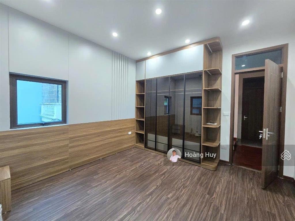 Chính chủ bán nhà ngõ 354 trường chinh, gần phố, nhà đẹp đầy đủ nội thất 45m2 5t mt 4,3m 12,2 tỷ tl