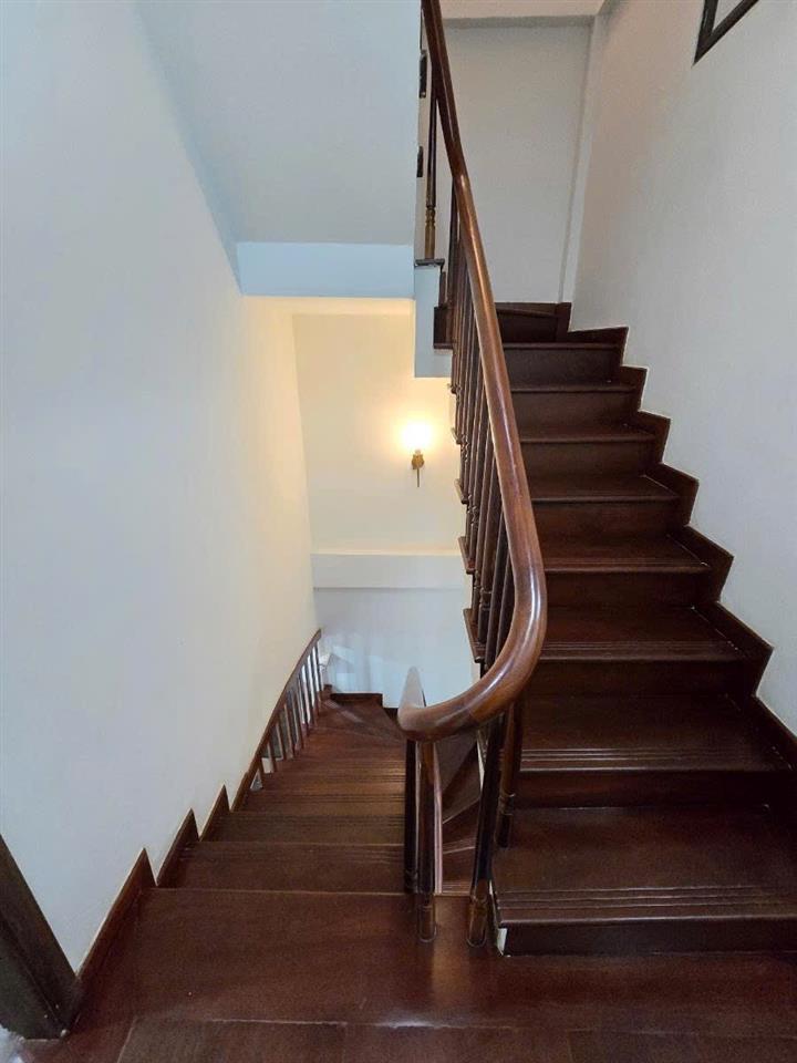 Chính chủ bán nhà ngõ 354 trường chinh, gần phố, nhà đẹp đầy đủ nội thất 45m2 5t mt 4,3m 12,2 tỷ tl