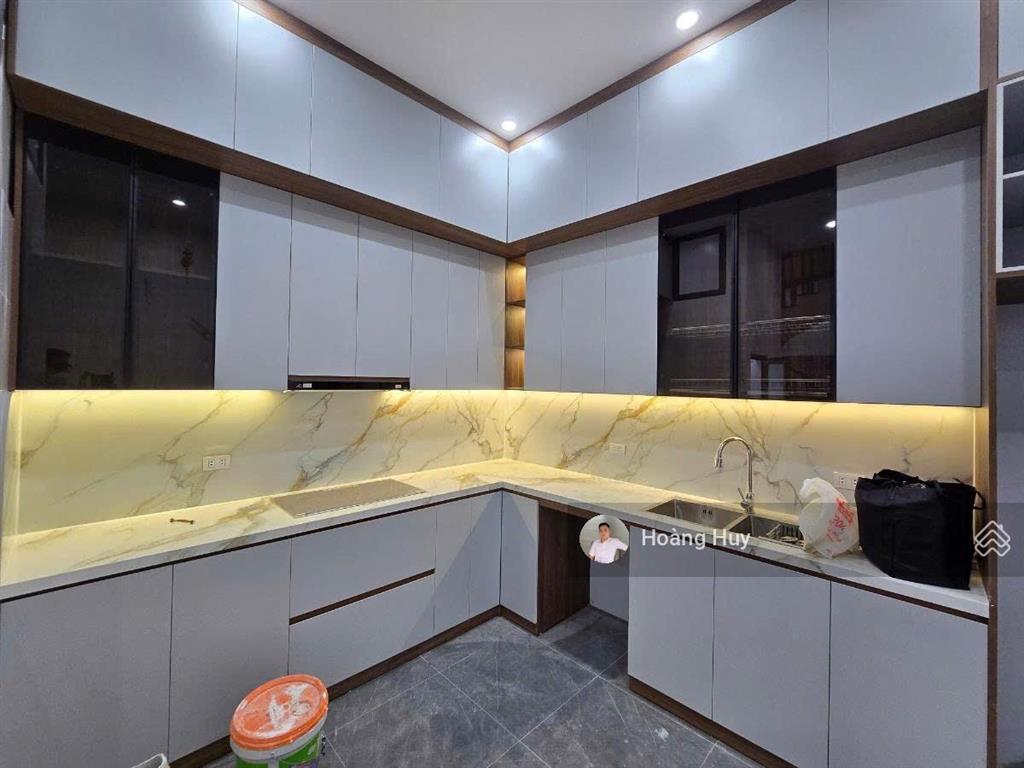 Chính chủ bán nhà ngõ 354 trường chinh, gần phố, nhà đẹp đầy đủ nội thất 45m2 5t mt 4,3m 12,2 tỷ tl