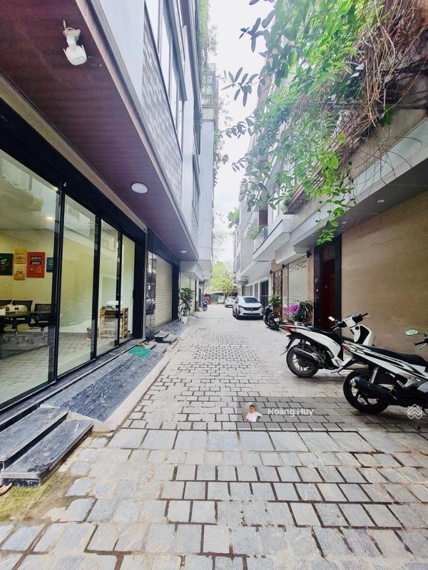 Bán nhà phân lô ngay học viện tư pháplê văn lương, phân lô, ô tô tránh 100m2x 4t x mt 6.6m 32,4 tỷ