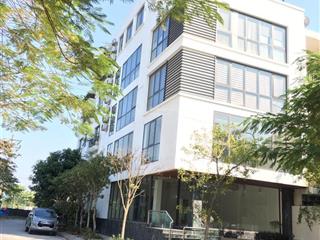 Cho thuê nhà số 19 ngõ 1 phố việt hưng 5 tầng nổi 1 tầng hầm,  0935 262 ***