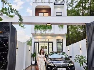 Nhà phố mặt tiền dx82 tuyệt đẹp. kinh doanh tốt