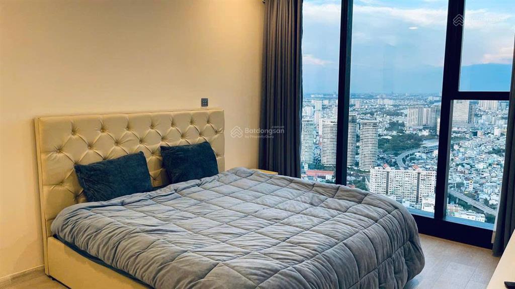 Bán căn hộ 2pn vinhomes golden river ba son, view landmark 81, giá 17,5 tỷ sổ hồng, 83.2m² siêu hot