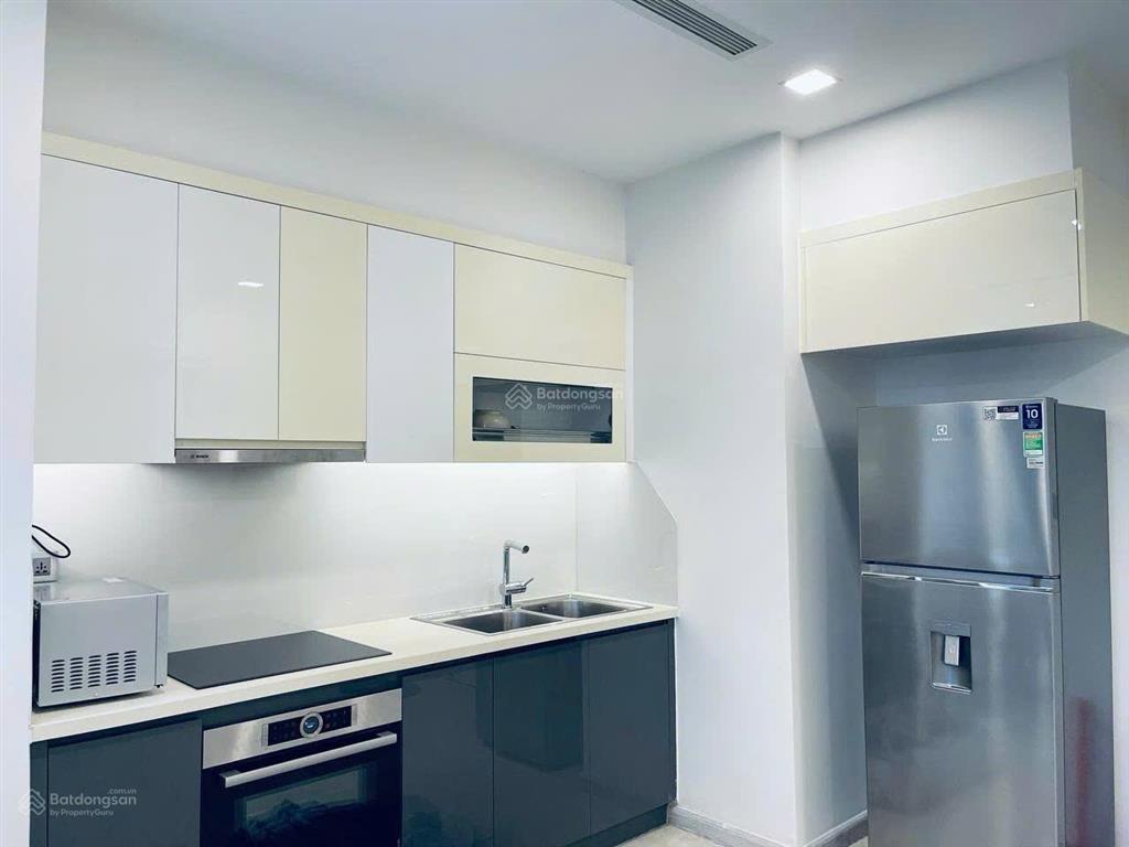 Bán căn hộ 2pn vinhomes golden river ba son, view landmark 81, giá 17,5 tỷ sổ hồng, 83.2m² siêu hot