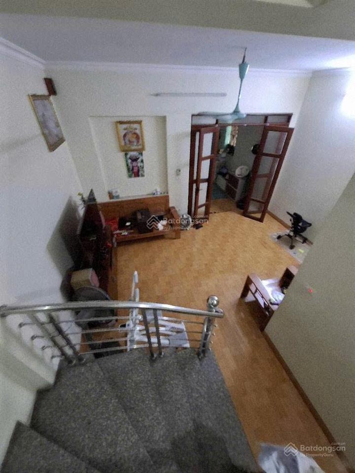 Chính chủ cần bán nhà đất giá cực rẻ tại trục chính kinh doanh, đường rộng, oto tránh gần quốc lộ 3