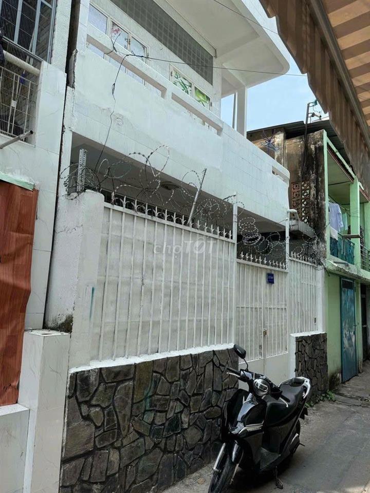 CHO THUÊ NHÀ HẺM 3M (BG) ÂU CƠ, P.14, Q.11, 11TR