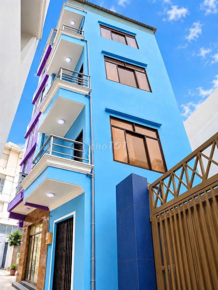 CHO THUÊ NHÀ HẼM 5M (XH) ĐƯỜNG CMT8, P. 13, Q. 10, 13,5TR.