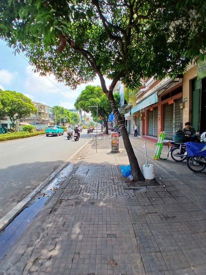 CHO THUÊ NHÀ MT GIÁ RẺ LÃNH BINH THĂNG, P.13, Q.11, 15TR
