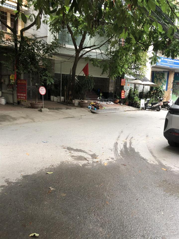 Bán tòa văn phòng 7 tầng lô góc đường 8 m thang máy 54,1 m giá 24 tỷ lê quang đạo sát svđ mỹ đình