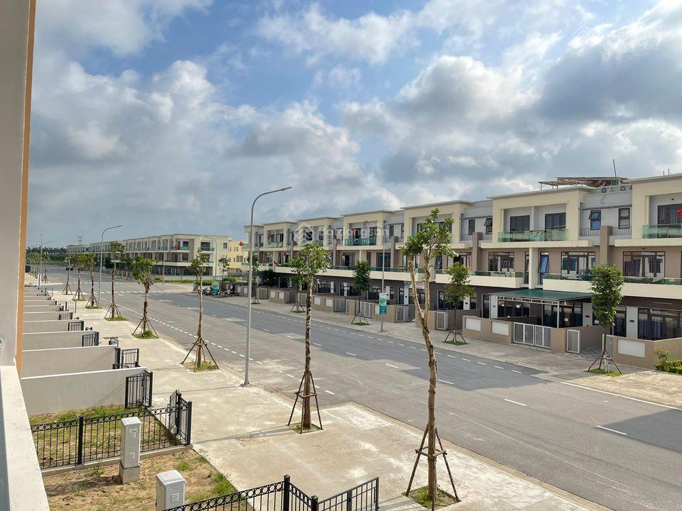Cần bán chuyển nhượng căn sh3 centa city đường 26m, giá 9,1 tỷ,  0987 866 ***