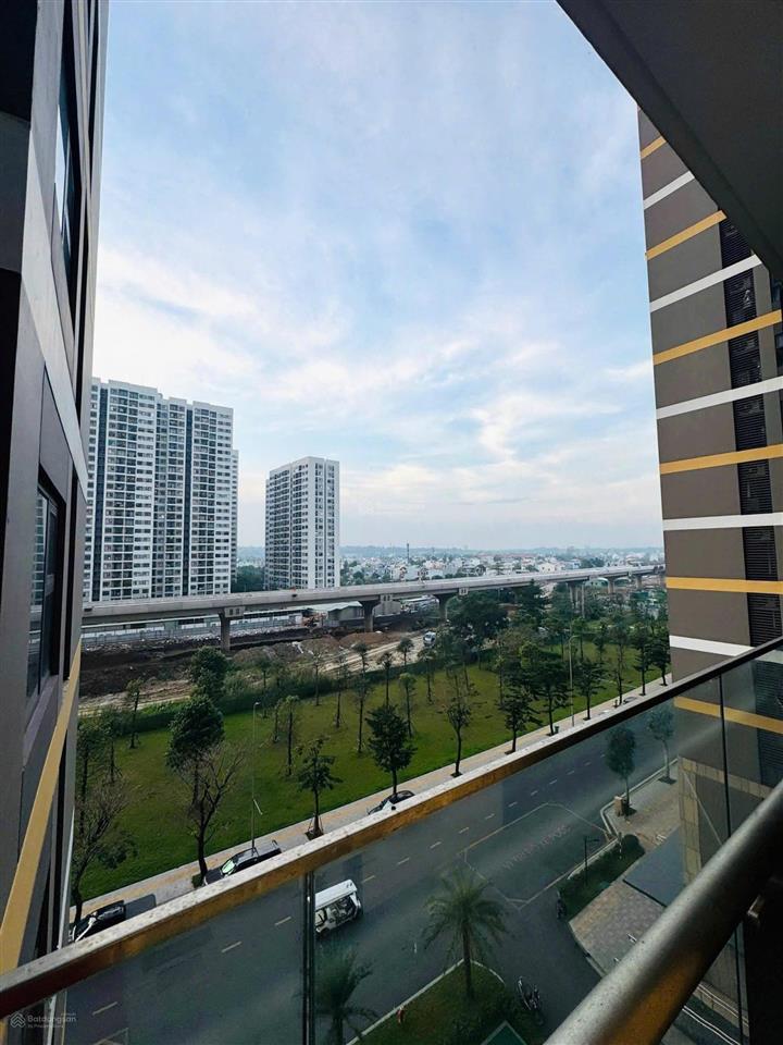 Chính chủ cần bán ch vinhomes grand park, dt 47m2, 1pn, giá chỉ 2.4 tỷ,  xem nhà 0913 144 ***