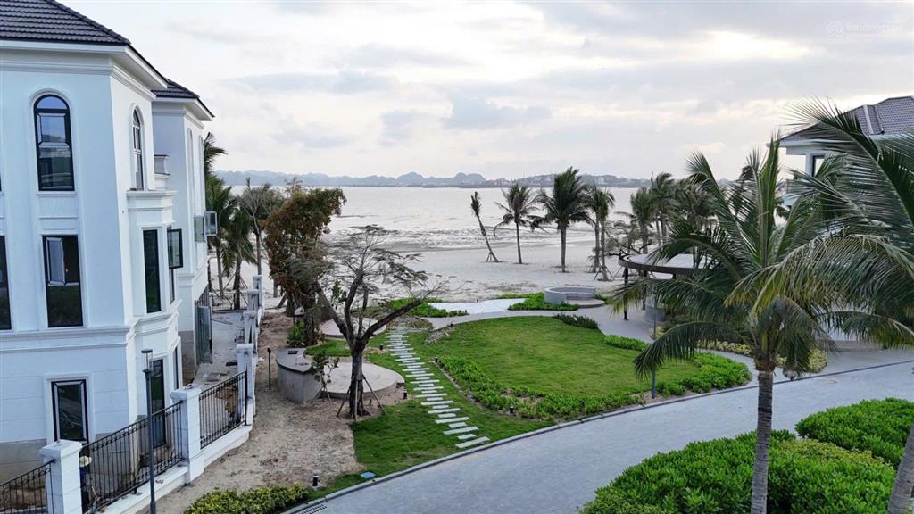 Bán căn biệt thự ô góc dự án grand bay villas (quay biển  cạnh hồ lagoon )
