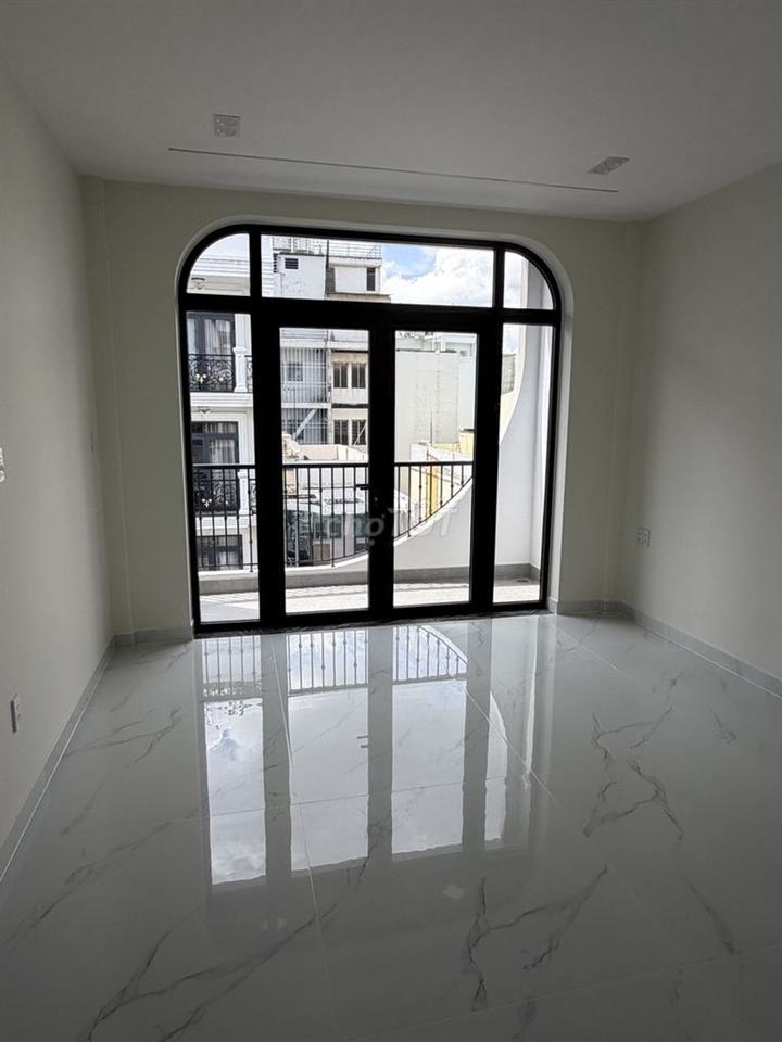 MẶT TIỀN CAO CẤP