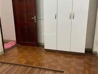 Cho thuê phòng ngõ 168 hào nam cát linh giảng võ giá 3 triệu.