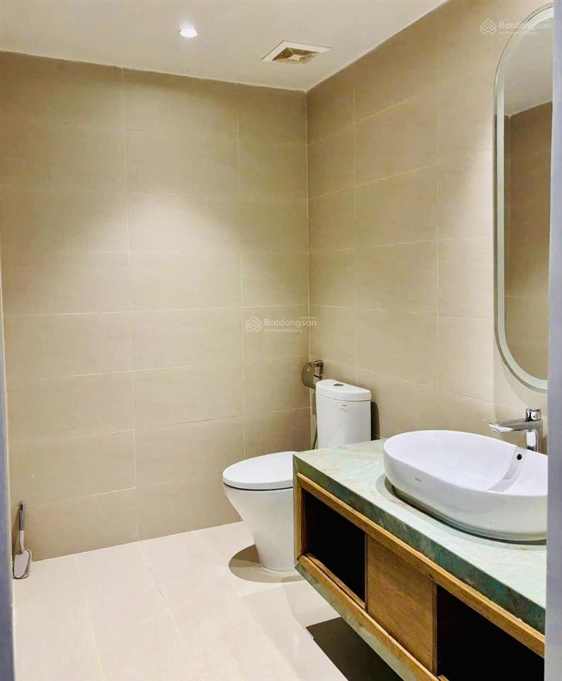 Bán nhanh căn hộ gold coast nha trang. tầng cao, ban công đông nam thoáng mát. sở hữu lâu dài