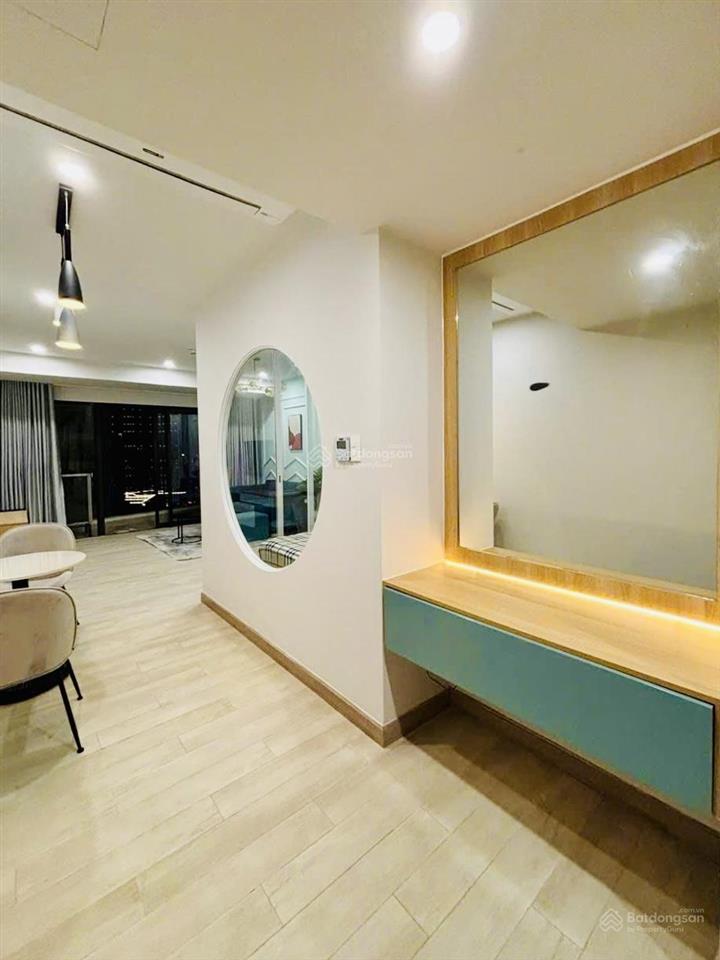 Bán nhanh căn hộ gold coast nha trang. tầng cao, ban công đông nam thoáng mát. sở hữu lâu dài