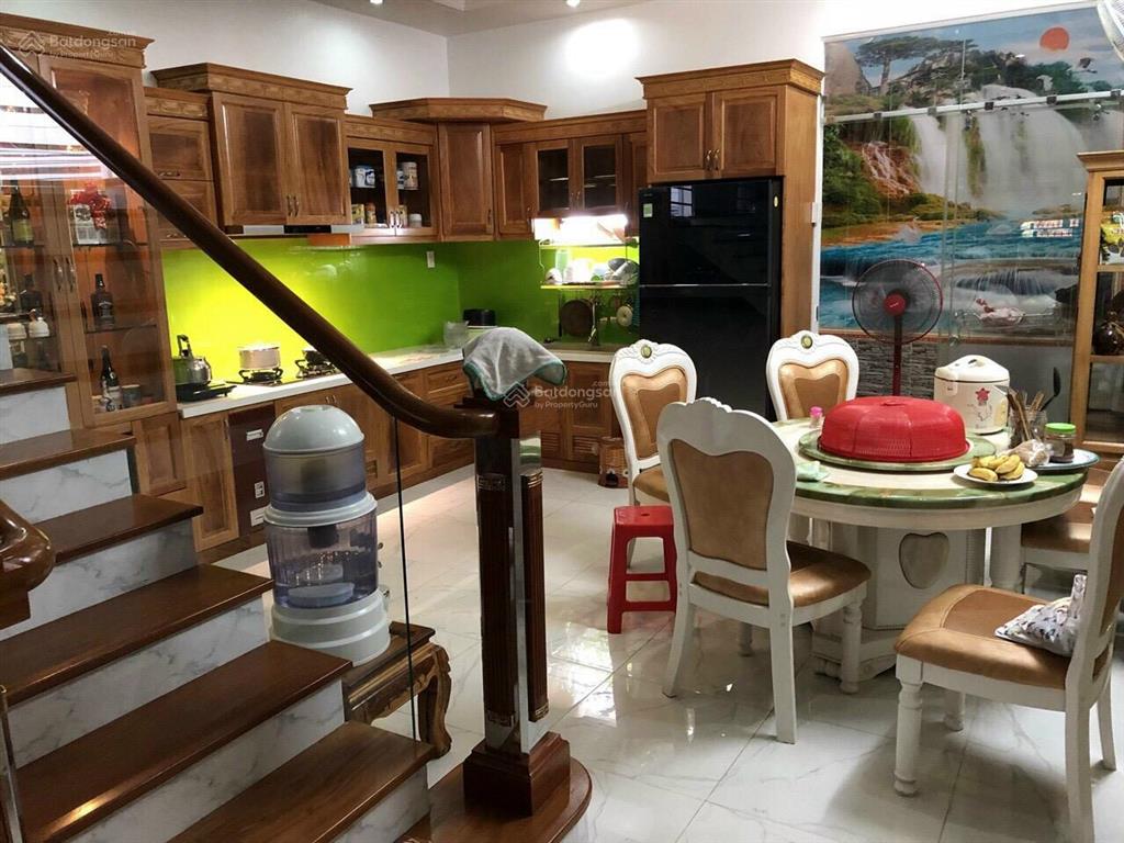 Chính chủ bán nhà 1/đường nguyễn thị định q2  0904 433 ***