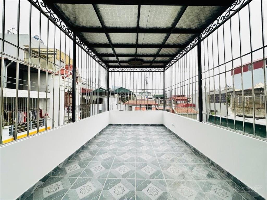 Nhà mới phố hào nam 40m2, 5 tầng, mt 3m8, thang máy, full đồ, 3 ngủ rộng, chỉ 10tỷ8,  0867 078 ***.