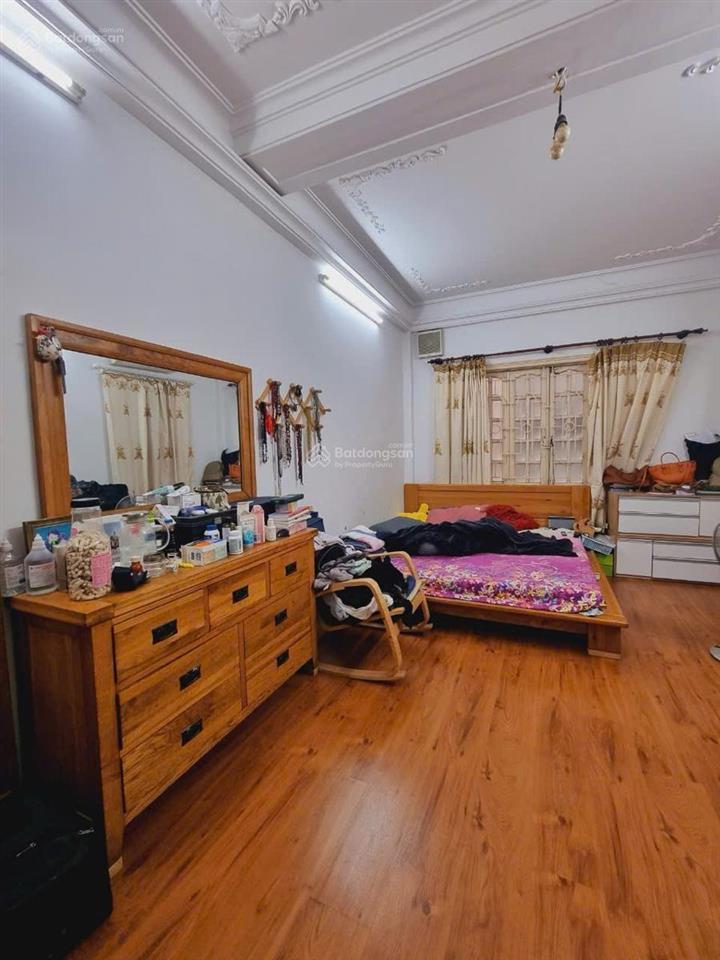 Nhà dân xây 39m2, 6 tầng mặt ngõ 127 phố hào nam, nhà đẹp, chắc chắn, 5 ngủ, 2 thoáng, 0867 078 ***