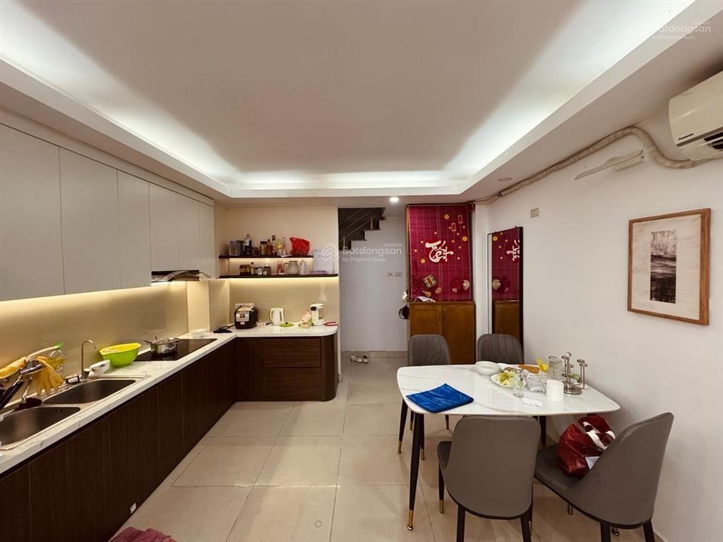 Bán nhà dân xây, lô góc 3 thoáng, ngõ ba gác, 15m ra mặt phố, 3 ngủ, 5 tầng, giá 8.6 tỷ, 0867 078 ***