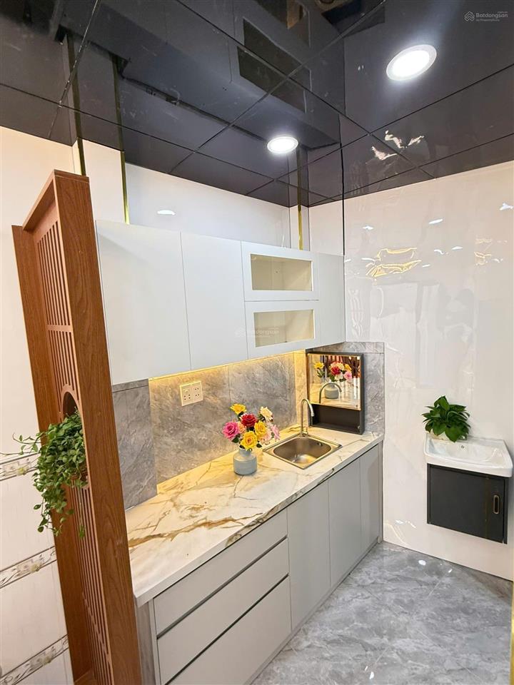 Cần bán nhà 1 lầu, ngay bệnh viện thủ đức, dtsd 35m2, giá 1.35 tỷ