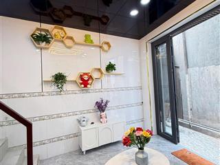 Cần bán nhà 1 lầu, ngày bệnh viện thủ đức, dtsd 35m2, giá 1.35 tỷ