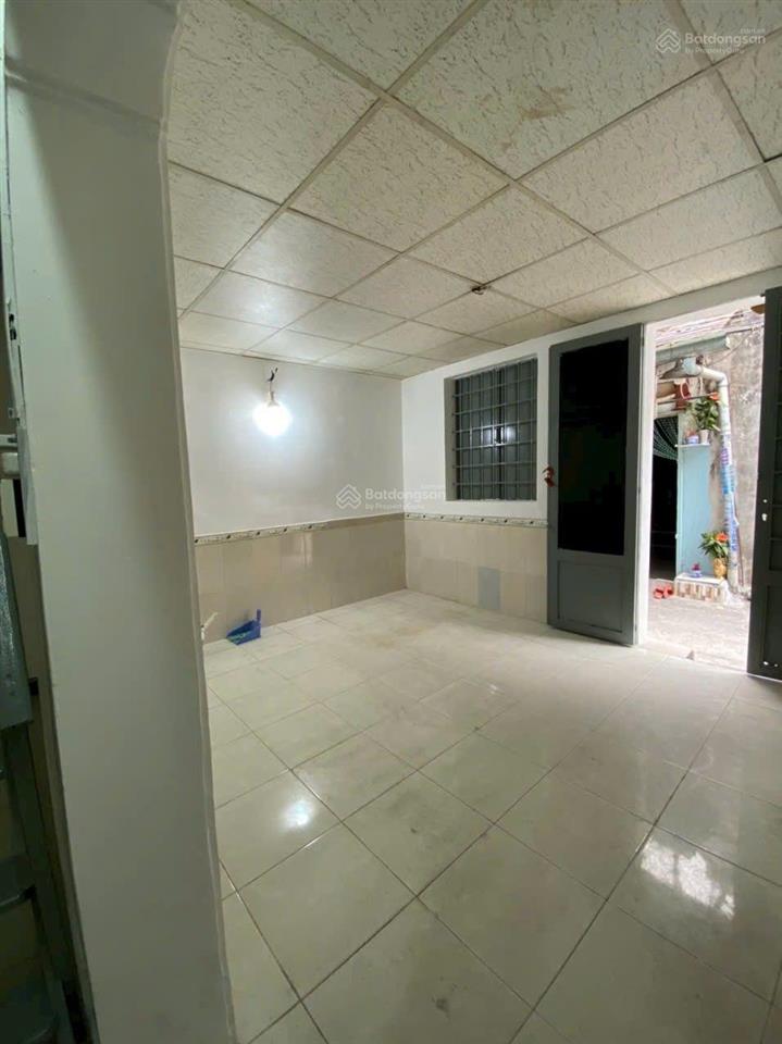 Bán gấp nhà 1 lầu, ngay chợ hiệp bình, hoàn công, 37m2, giá 3.4 tỷ