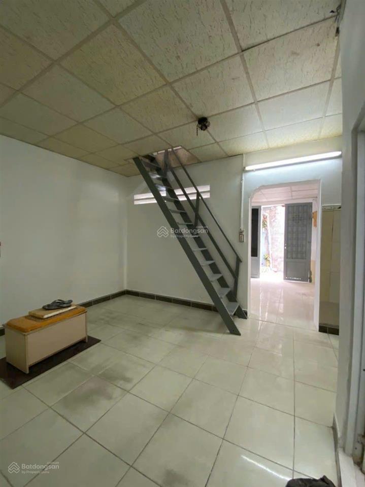 Bán gấp nhà 1 lầu, ngay chợ hiệp bình, hoàn công, 37m2, giá 3.4 tỷ